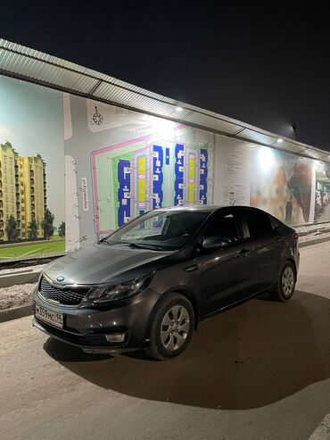 авто в рассрочку такси: Kia Rio: 2015 г., 1.6 л, Автомат, Бензин