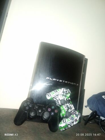 Xbox Series X: Sony PlayStation 3 konsolu iki kontrollerlə birlikdə təklif olunur