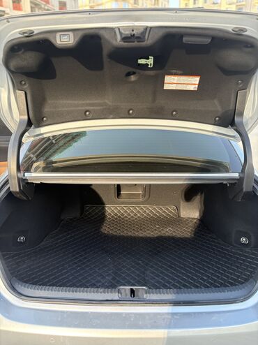 Lexus: Lexus ES: 2023 г., 2.5 л, Вариатор, Гибрид, Седан — 24