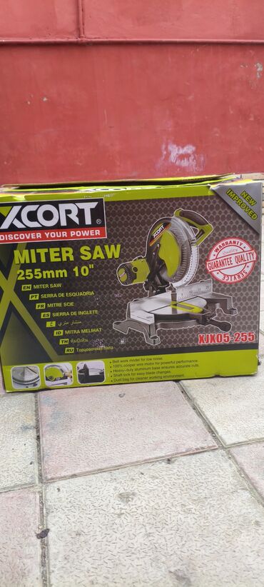 Uqlorezlər: XCORT XJX05-255 göncü (miter) mişar – 255 mm / 10" Xüsusiyyətlər: - — 2