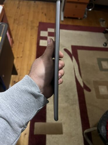 Apple iPad: Apple iPad mini (Space Gray) - Kompakt 7.9 düymlük Retina ekran – — 5