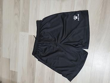 Спортивные костюмы: Продаю экипировку KELME .
Не подошёл размер.
Цена окончательная — 7