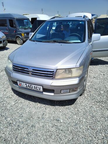 продажа дом на колесах: Mitsubishi Space Wagon: 2001 г., 2.4 л, Механика, Бензин, Минивэн