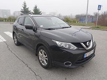 Nissan: Nissan Qashqai – kompaktan SUV, crna boja, 5 vrata. Glavne — 9