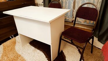 Ofis masaları: Ofis stolu ve iki stul birlikde 45man satilir.unvan Yasamal.hundurluk