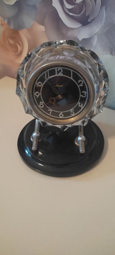 старые часы: Часы антикварные