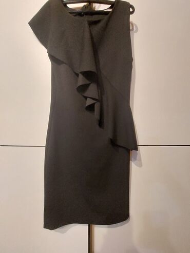 klasična crna haljina: One size, bоја - Crna, Drugi stil, Kratkih rukava