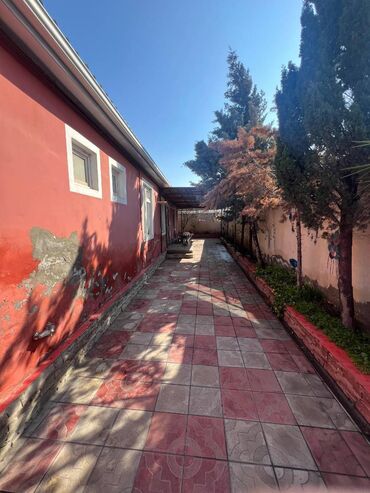 Həyət evləri və villaların satışı: Bakıxanov qəs. 4 otaqlı, 100 kv. m, Orta təmir — 17