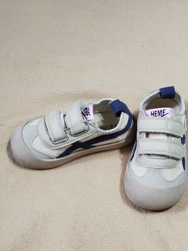 Детская обувь: Продаю детскую обувь в идеальном состоянии. Брали от 3500 сом. От 400 — 10