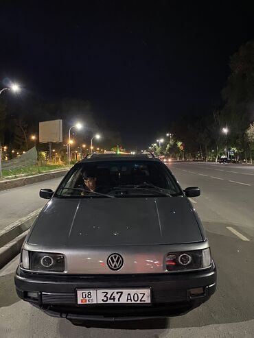 вариантга машиналар: Volkswagen Passat: 1993 г., 2 л, Механика, Бензин, Универсал