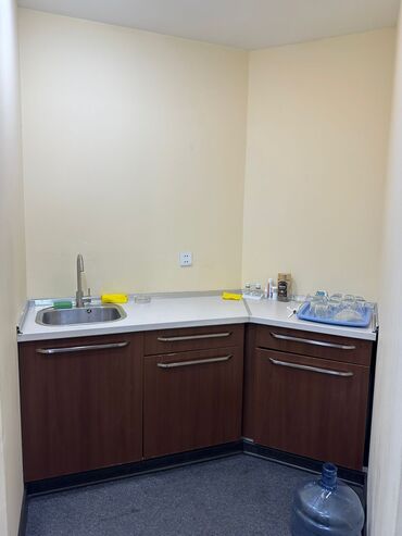 Ofislər: Ofis kimi cox yaralidi esyali verilir -da lalafo.az — 7 Ofislər: Ofis kimi cox yaralidi esyali verilir — 7