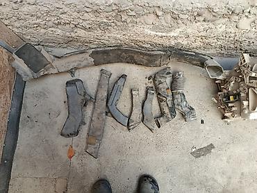 Панели, обшивки: Митсубиси паджеро 3 дизель 3.2 только запчасти те которые на фото — 3