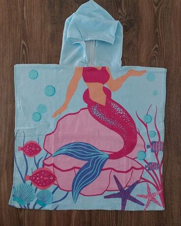 Ostale dečije stvari: Pončo peškir 
Cena: 1499 dinara
60*60 cm — 16