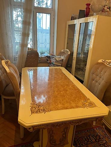 Mebel: Qonaq otağı üçün, İşlənmiş, Açılan, Dördbucaq masa, 6 stul — 10