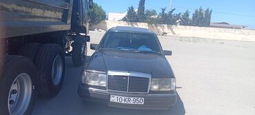 mercedes r17: Mercedes-Benz E 250: 2.5 l | 1993 il Sedan