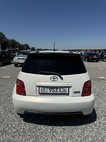 рул: Toyota Ist: 2002 г., 1.5 л, Автомат, Бензин, Хетчбек — 3