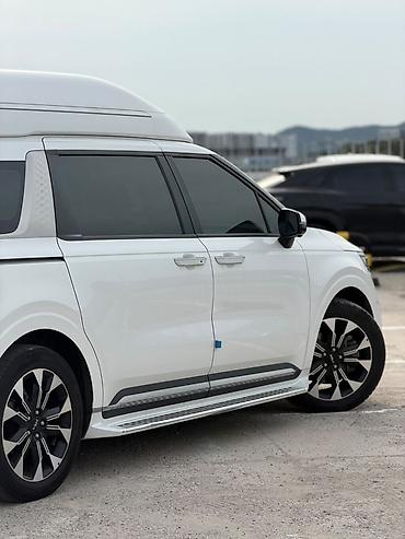 mg zs: Kia Carnival: 2022 г., Минивэн — 4