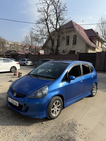 Honda: Honda Fit: 2003 г., 1.5 л, Вариатор, Бензин, Хэтчбэк