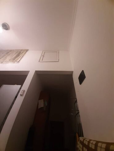 Uzunmüddətli kirayə mənzillər: Şəhərin mərkəzində, düz Torqovida 1 Otaq, 1 zal ev həm ev kimi, həm — 12