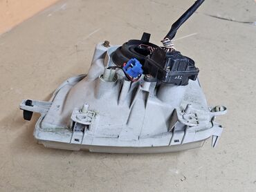 Передние фары: Передняя правая фара Daihatsu 1997 г., Б/у, Оригинал, Япония — 10