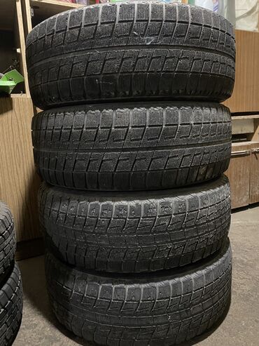 Шины: Шины 205 / 65 / R 16, Зима, Б/у, Комплект, Легковые, Япония, Bridgestone