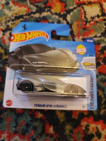 Ferrari: Məhsul: Hot Wheels kolleksiya model metro catdirilma — 10