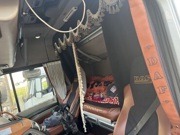 автомобиль портер: Сүйрөгүч, DAF, 2006 г., Тенттелген
