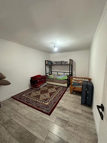 Продажа коттеджей и домов: 📍 В центре Сокулука 😍 продаётся дом на участке 6 соток. Дом сотоит из — 11