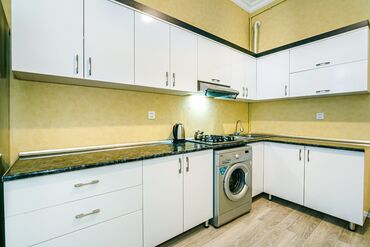 Günlük kirayə mənzillər: 2 otaqlı, Yasamal r. r-nu — 18