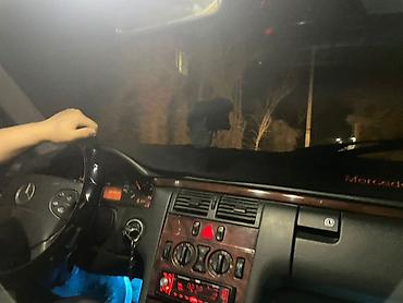 Mercedes-Benz: Mercedes-Benz E-Class: 2001 г., 2.2 л, Автомат, Дизель, Седан — 10