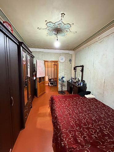 vasmoyda: Bakı, 8-ci kilometr, 3 otaqlı, Köhnə tikili, m. Xalqlar Dostluğu, 85 kv. m — 5