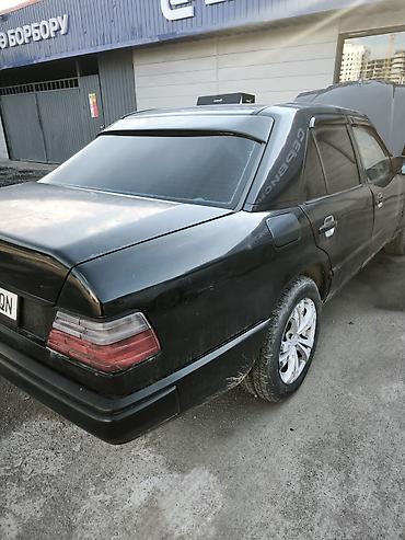 e500 124: Mercedes-Benz W124: 1988 г., 2 л, Механика, Бензин, Седан — 10