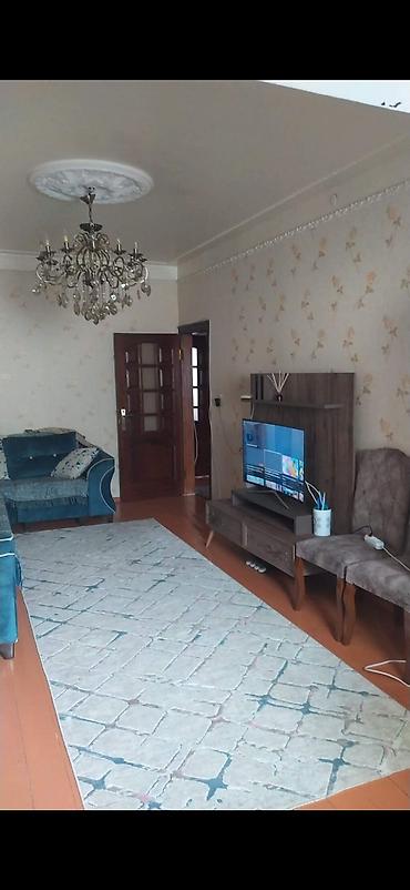 Uzunmüddətli kirayə mənzillər: 👑Aytac23 Kiraye verilir 500 Azn unvan kohne gunesli aileye verilir — 4