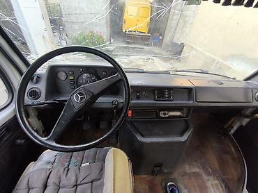 мб 190: Mercedes-Benz 190: 1993 г., 3 л, Механика, Дизель, Бус — 3
