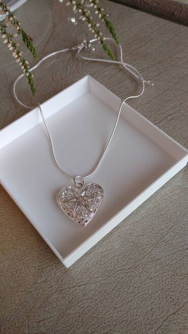 swarovski narukvice nova kolekcija: Ogrlica sa priveskom, Materijal: Srebro na lalafo.rs swarovski narukvice nova kolekcija: Ogrlica sa priveskom, Materijal: Srebro