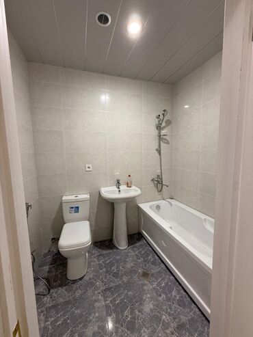 Uzunmüddətli kirayə mənzillər: Sumqayıt şəhəri bulvarı mida 4 otaq 16/8 çi mertebesi denize — 11