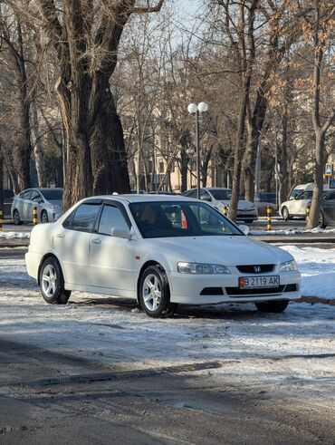 Honda: Honda Accord: 2001 г., 1.8 л, Автомат, Бензин, Седан