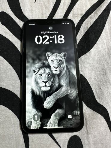 Apple iPhone: IPhone 11, 128 GB, Qara, Face ID