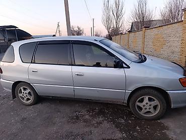 тойота ав: Toyota Ipsum: 1999 г., 2 л, Автомат, Бензин, Минивэн — 2