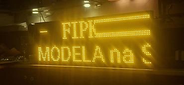 kraljevo velicina: LED reklamni displej – žuti monohromatski ekran sa pokretnim tekstom — 4