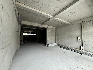 пл: Сдаю Помещение целиком: 130 м², В жилом комплексе — 4