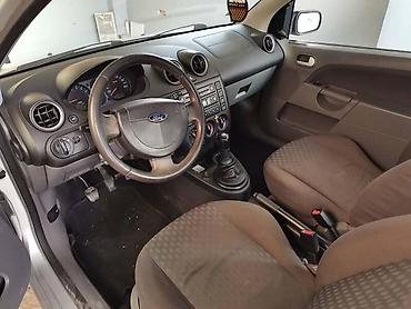 auto l: 1.25 CD RADIO ZA FORD FIESTA OD 2002. DO 2005. GOD. | FORD velika — 2
