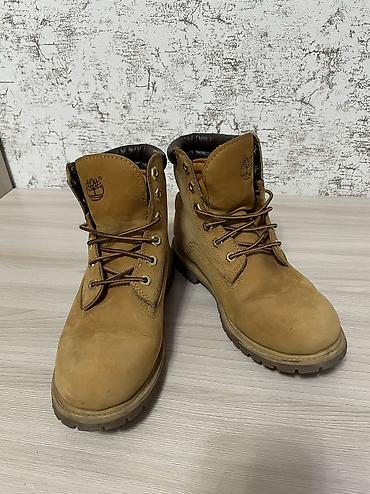 Ботинки: Классические Timberland ботинки оригинал, в хорошем состоянии, размер — 3