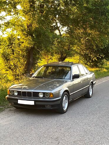 автомобиль bmw x1: BMW 5 series: 1989 г., 2.5 л, Механика, Бензин, Седан