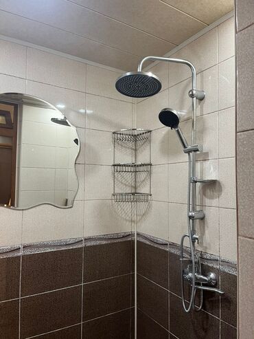 Uzunmüddətli kirayə mənzillər: 2 otaqlı, 12-ci mərtəbə, tam təmirli mənzil Tam əşyalı: kondisioner — 7