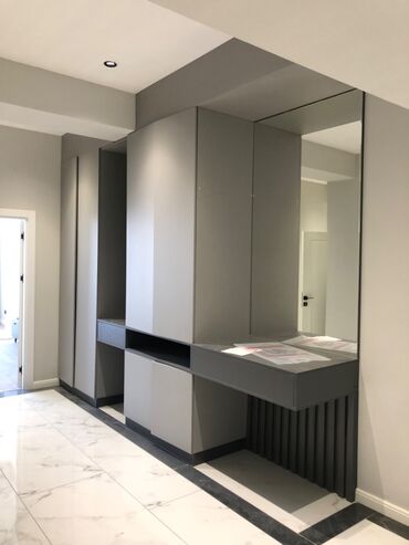qapi aliram: 6 qapı Düz dolab, Dəhliz dolabı