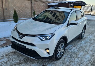 Toyota: Toyota RAV4: 2018 г., 2.5 л, Автомат, Бензин, Кроссовер