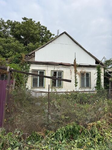 сип панелей дом: Үйдүн жарымы, 45 кв. м, 3 бөлмө, Эски ремонт