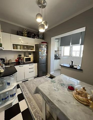 12: 2 комнаты, 64 м², 12 мкр 106 серия, 9 этаж, Свежий ремонт — 9