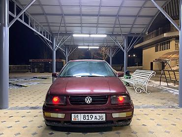 Volkswagen: Volkswagen Vento: 1994 г., 1.6 л, Механика, Бензин, Седан — 3